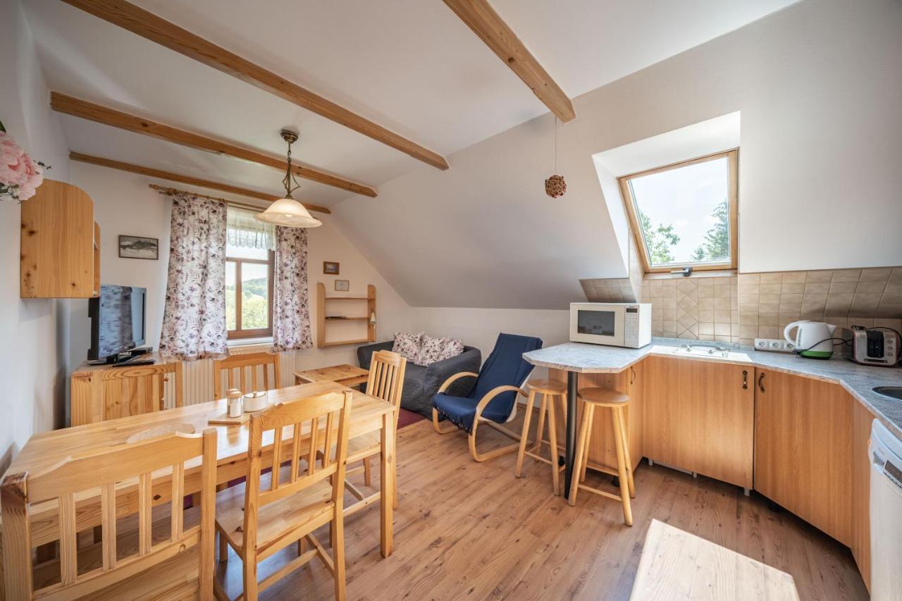 Apartmany Rubinovi Horejsi Vrchlabi Exteriör bild