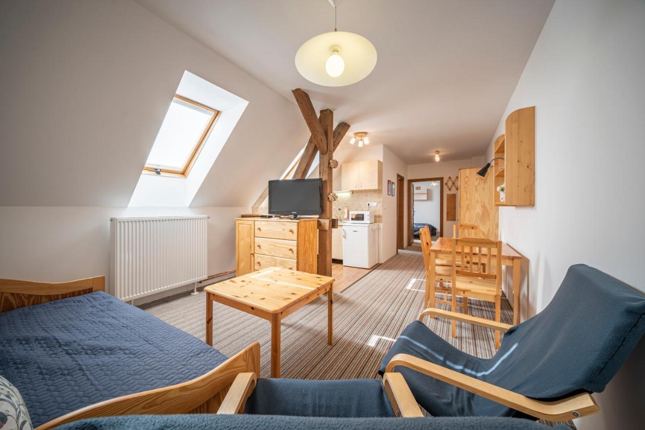 Apartmany Rubinovi Horejsi Vrchlabi Exteriör bild